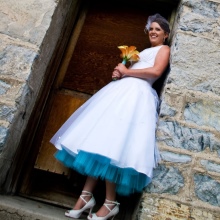 Zila apakšsvārku kāzu kleita