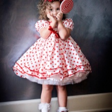 Um vestido magnífico para meninas 3-5 anos