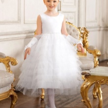 Абитуриентска рокля в детска градина бяла великолепна