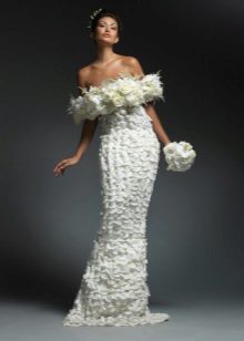 Сватбена рокля от цветя