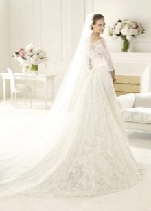 Nėrinių vestuvinė suknelė Elie Saab