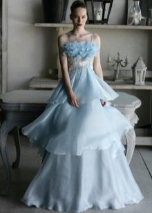 Vestido de verano azul de la boda