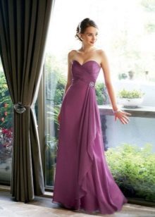 Váy cưới đơn giản hoa oải hương