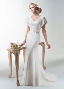 Wedding dress straight with a bell sleeve