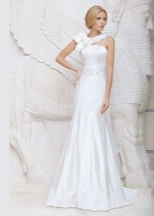 Graikų stiliaus vestuvinė suknelė, kurią sukūrė ledi White