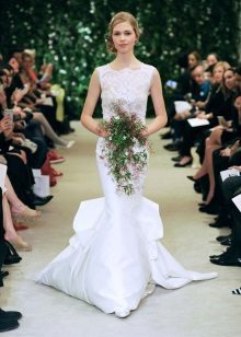 Сватбена рокля от Каролина Херера
