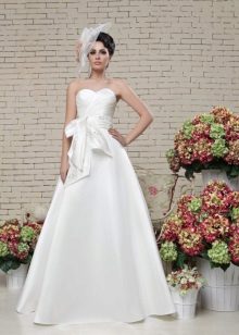 Um magnífico vestido de noiva de Tatyana Kaplun