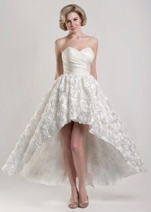 Къса сватбена рокля с влакче A-line