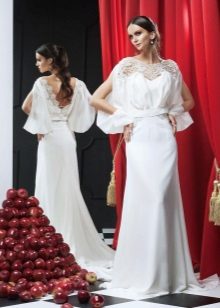 فستان زفاف بدون أكمام مع لمسات من الدانتيل