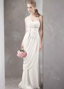 Гръцка сватбена рокля на едно рамо