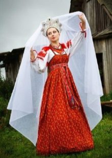 Robe de mariée de style russe