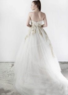 Puffy vestuvinė suknelė su rhinestones