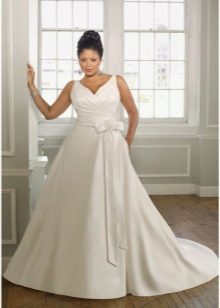 A-line svadobné šaty pre plnú nevestu