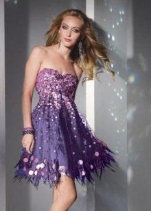 Wieczorowa liliowa sukienka z cekinami