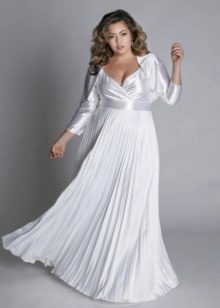 White evening gown for full with pleated