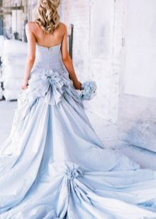 فستان زفاف ازرق