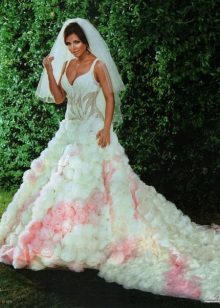 Gaun pengantin putih-merah jambu Ani Lorak