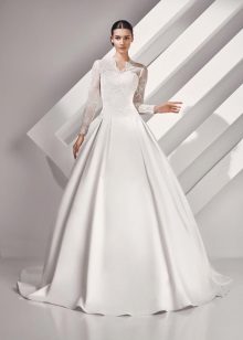 Uždara vestuvinė suknelė, nuostabi iš „Amur“ kolekcijos