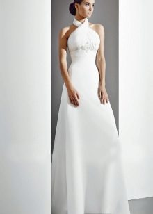 Gaun pengantin dari koleksi DIVINA dengan baju lengan Amerika dari Amur Bridal