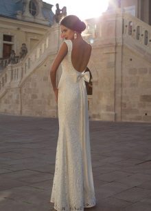 فستان زفاف مباشر من تصميم كريستال