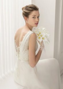 Vestido de noiva com renda aberta nas costas 2015 por Rosa Clara