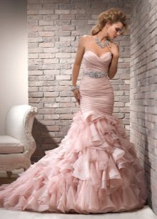 Русалка сватбена рокля в розово