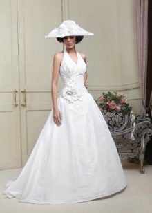 Vestido de novia con sisa americana de la colección de extravagancia Flower