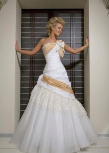А-линия сватбена рокля от колекцията Femme Fatale