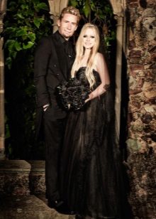 Svart bröllopsklänning Avril Lavigne