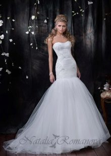 Wedding dress from the EUROPE COLLECTION small fish collection