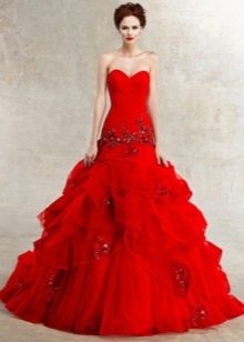 Váy cưới màu đỏ