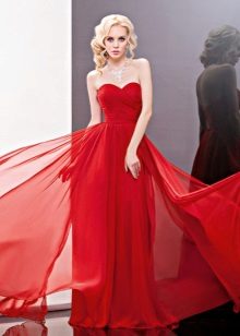 Raudona vestuvinė suknelė tiesiogiai