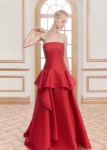 Червена копринена рокля с Peplum вечер