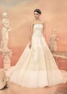 Papilio wedding dress with embroidery