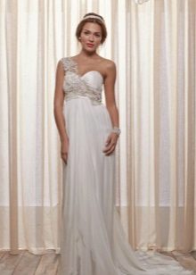 Сватбена рокля на Анна Кембъл с едно рамо