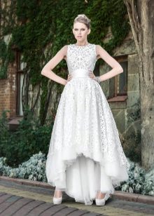 فستان الزفاف الدانتيل الأبيض الجبهة القصيرة عودة طويلة