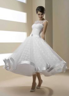 Porcelana exuberante vestido de noiva