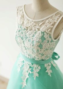 שמלת טורקיז עם לבן