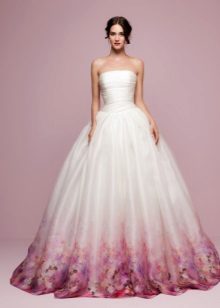 Exuberante vestido de noiva de cor