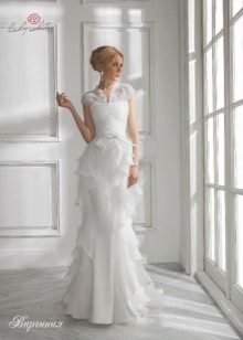 „Lady White“ vestuvinė suknelė iš „Universe“ kolekcijos