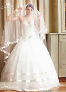 Vestuvinė princesės suknelė iš meilės melodijos kolekcijos iš Lady White