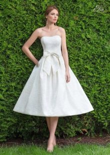 Дамска бяла къса сватбена рокля
