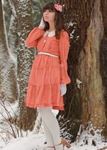 Оранжева рокля с бял цвят