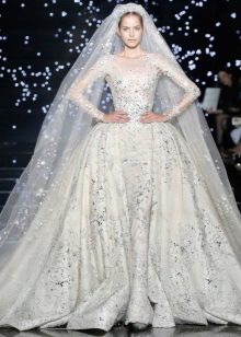 Váy cưới từ Zuhair Murad tráng lệ
