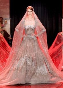 Сватбена рокля от Ели Сааб