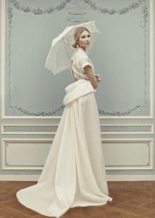 Gaun pengantin dari Ulyana Sergeenko