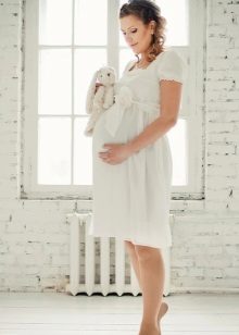 Rochie cu talie înaltă de maternitate