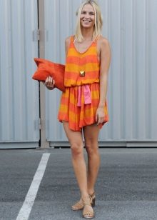 Letní pletené barevné šaty