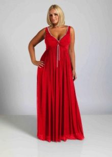 Silueta červené dlhé šaty pre ženy s nadváhou
