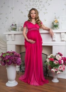 Елегантни рокли за бременни